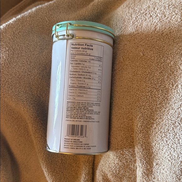 Butter Fudge Tin with Portrait Design by Hudsons Bay - Picture 4 of 7